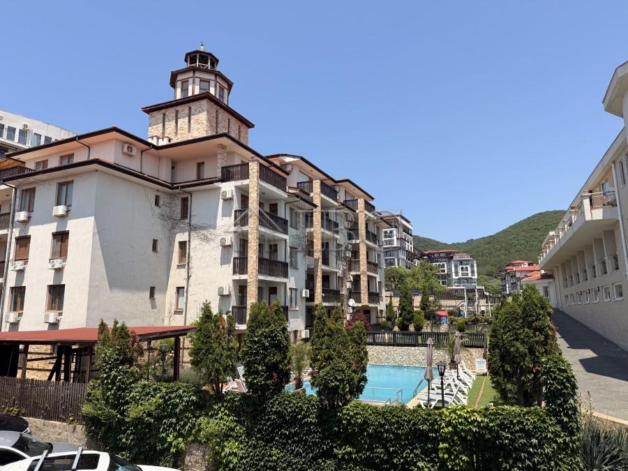2-Bedroom Apartment with Sea View Tryavna Complex, Sveti Vlas — photo 17 of 18
