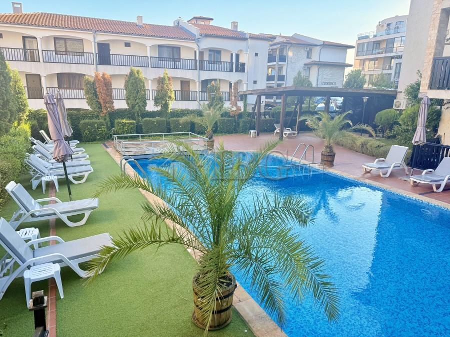 2-Bedroom Apartment with Sea View Tryavna Complex, Sveti Vlas — photo 14 of 18