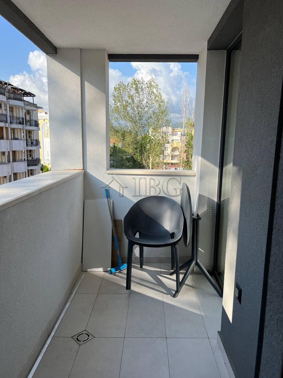 Modern 1-Bedroom Apartment Vogue Residence, Sunny Beach — photo 5 of 13