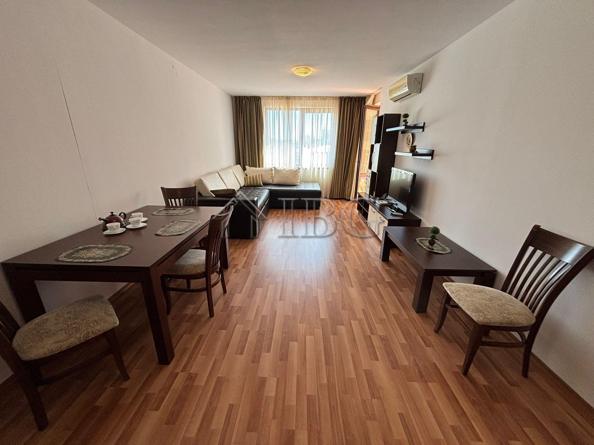 Spacious 1-Bedroom Apartment with Pool View Diamant Residence, Sunny Beach — photo 9 of 25