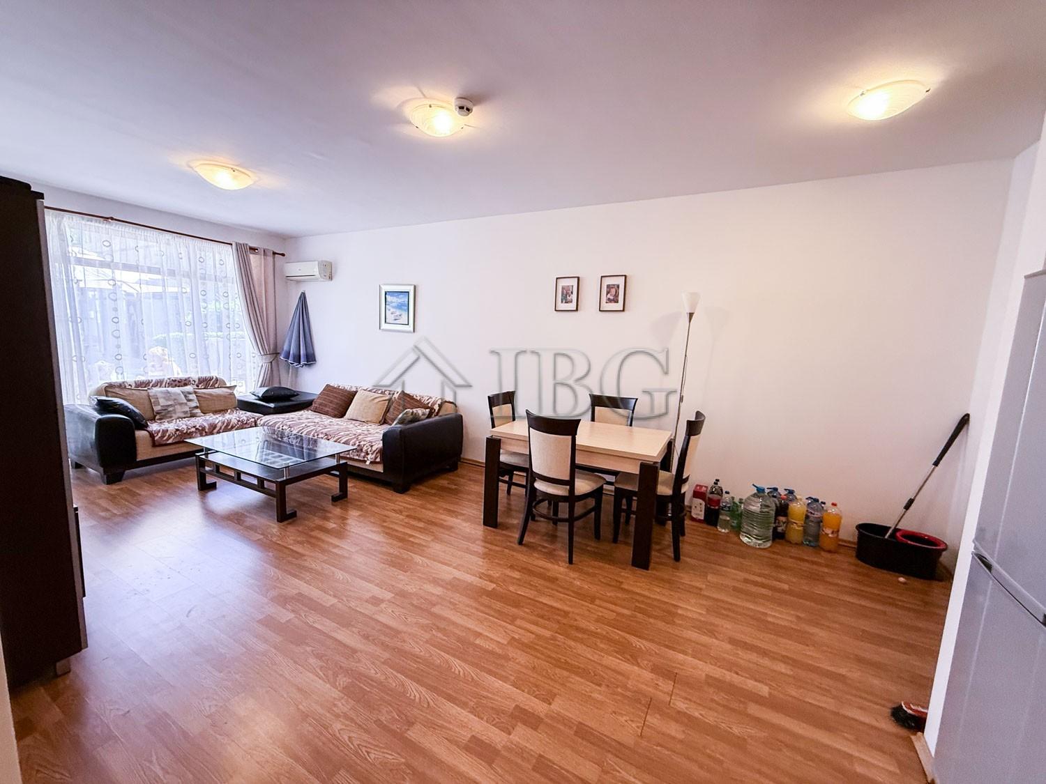 Spacious 1-Bedroom Apartment with Private Garden The Vineyards Resort, Aheloy — photo 6