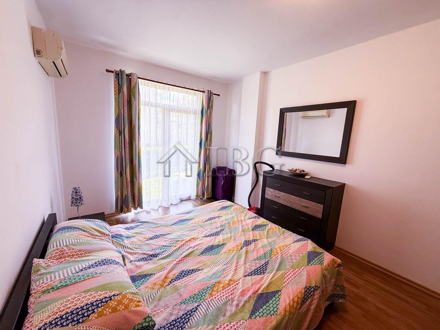 Spacious 1-Bedroom Apartment with Private Garden The Vineyards Resort, Aheloy — photo 12 of 25