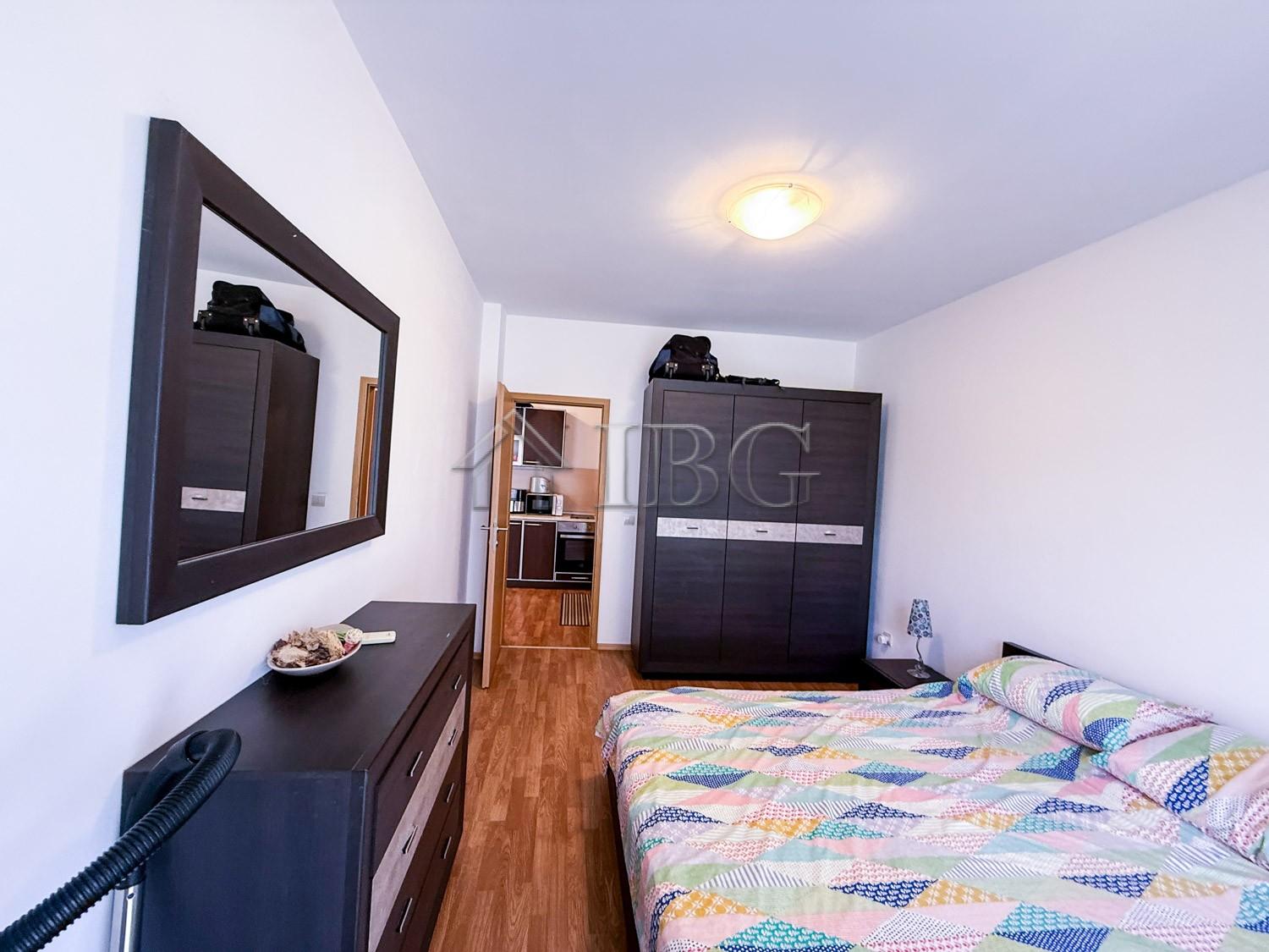 Spacious 1-Bedroom Apartment with Private Garden The Vineyards Resort, Aheloy — photo 14 of 25