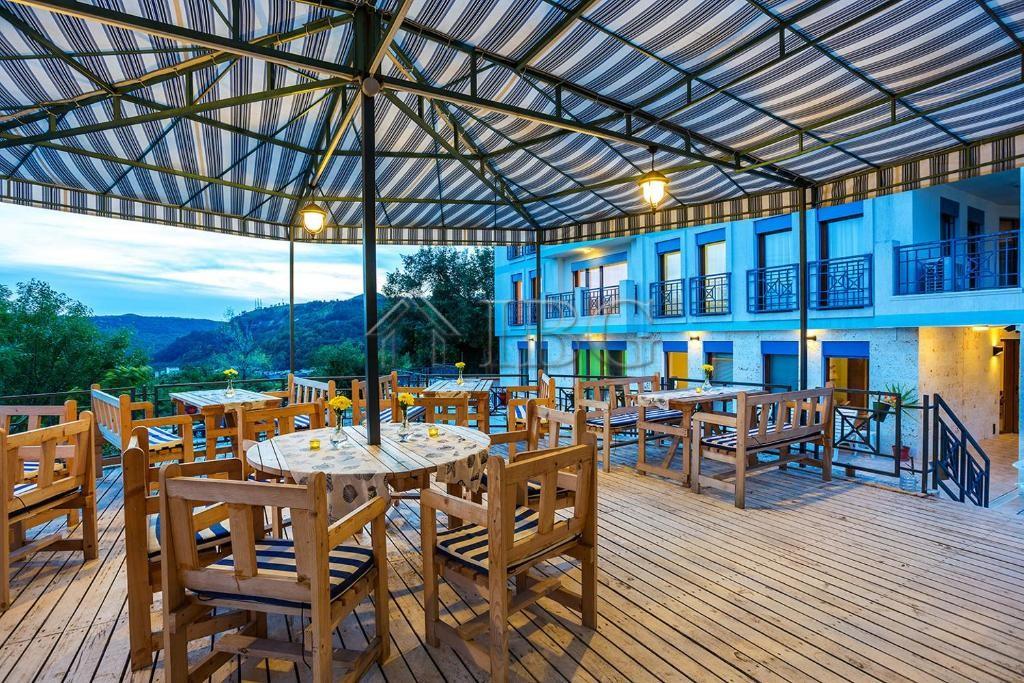 Sea View 2-Bedroom Apartment with New Furniture Prostor Complex, Kavarna — 9650 Kavarna