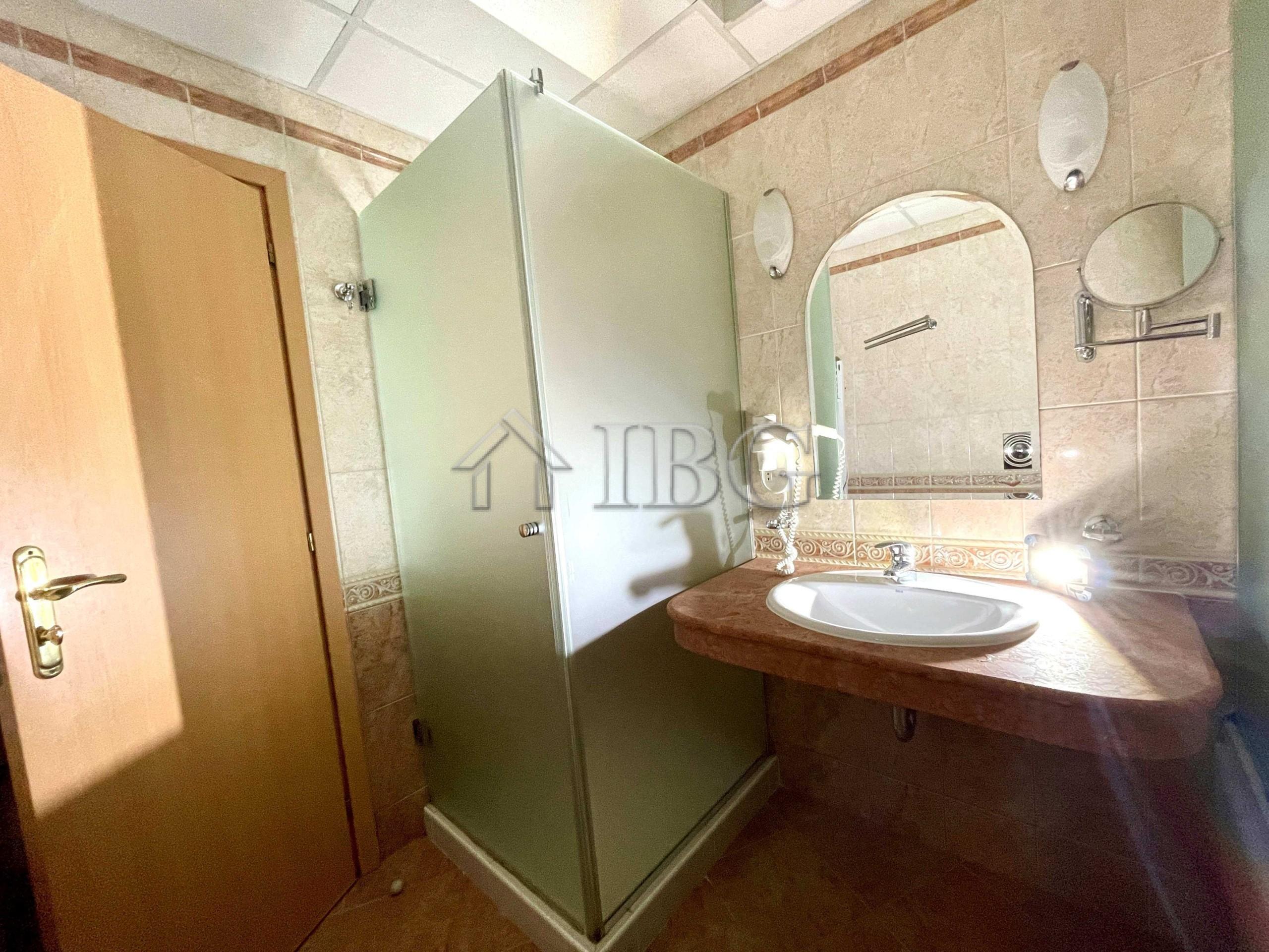 Spacious 1-Bedroom Apartment with Sea View Sunset Resort, Pomorie — photo 13 of 14