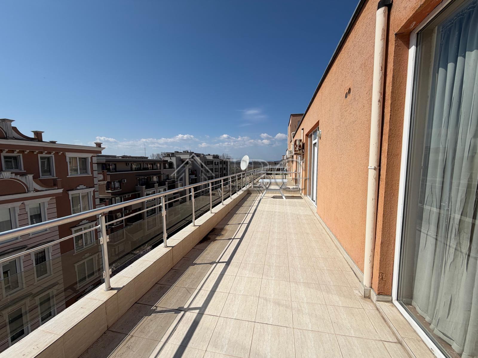 Spacious 1-Bedroom Apartment with Large Terrace Balkan Breeze 2, Sunny Beach — photo 13 of 17