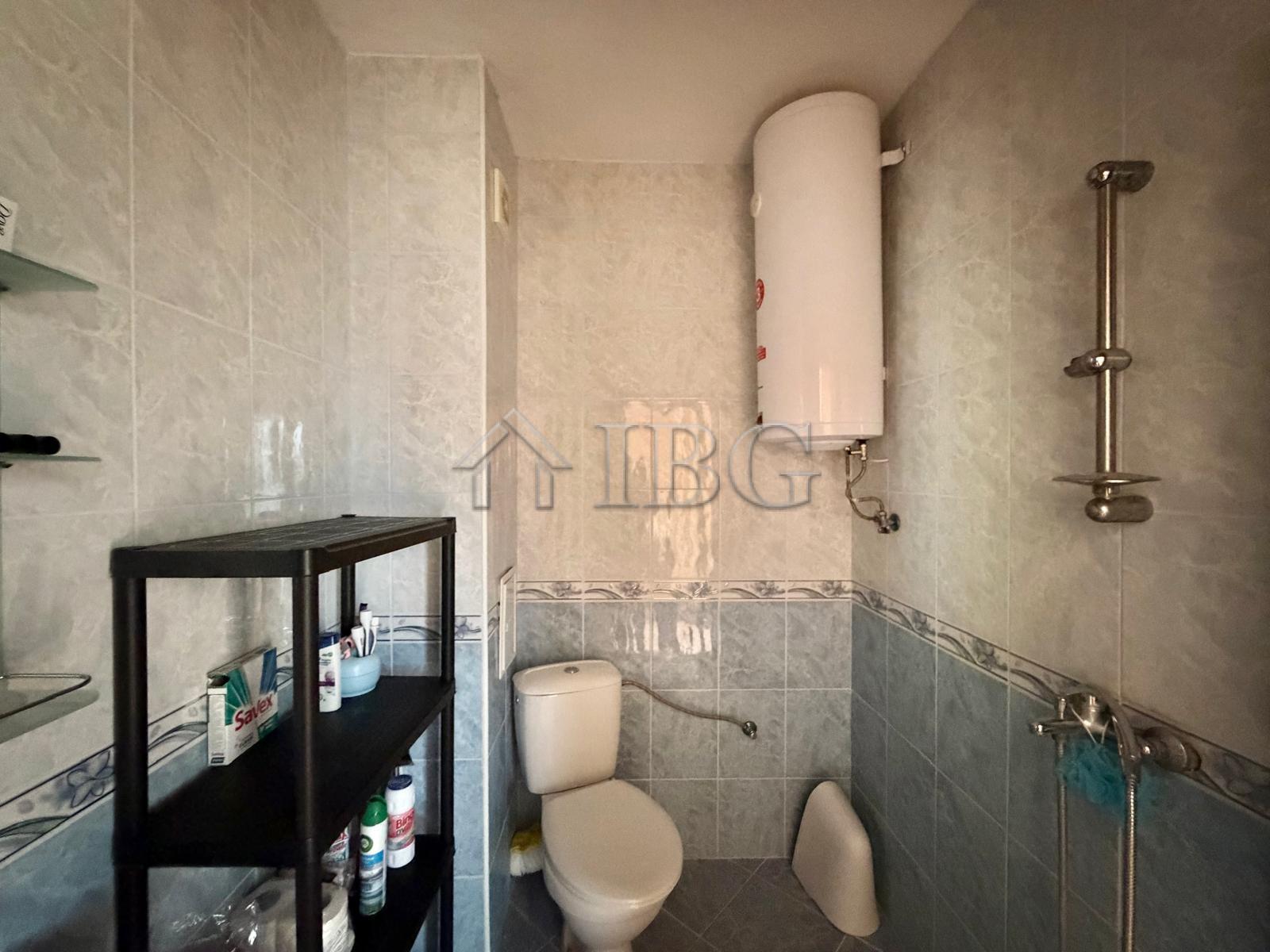 Spacious 1-Bedroom Apartment with Large Terrace Balkan Breeze 2, Sunny Beach — photo 14 of 17