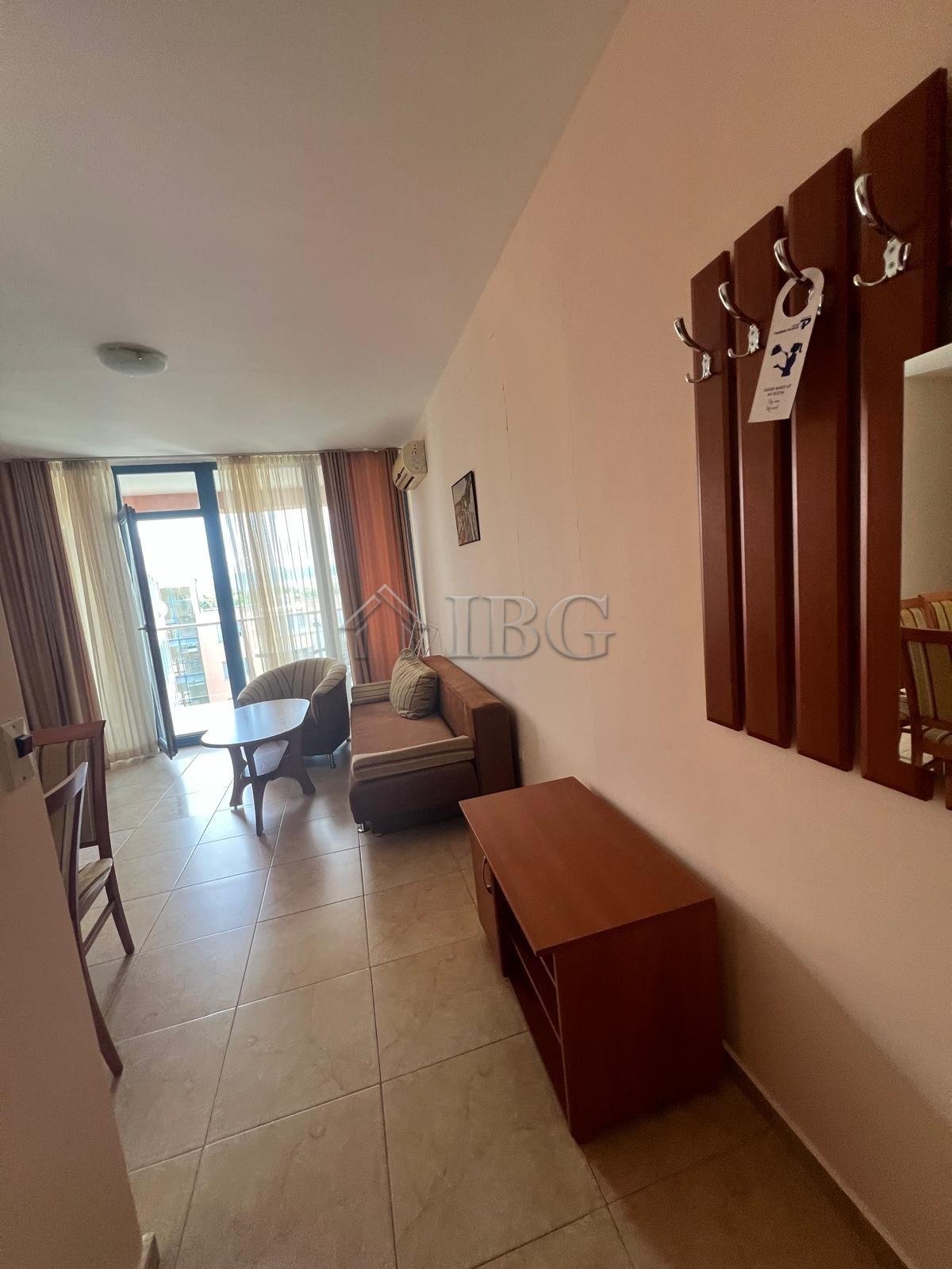 Spacious 1-Bedroom Apartment in Trakia Plaza, Sunny Beach — photo 6
