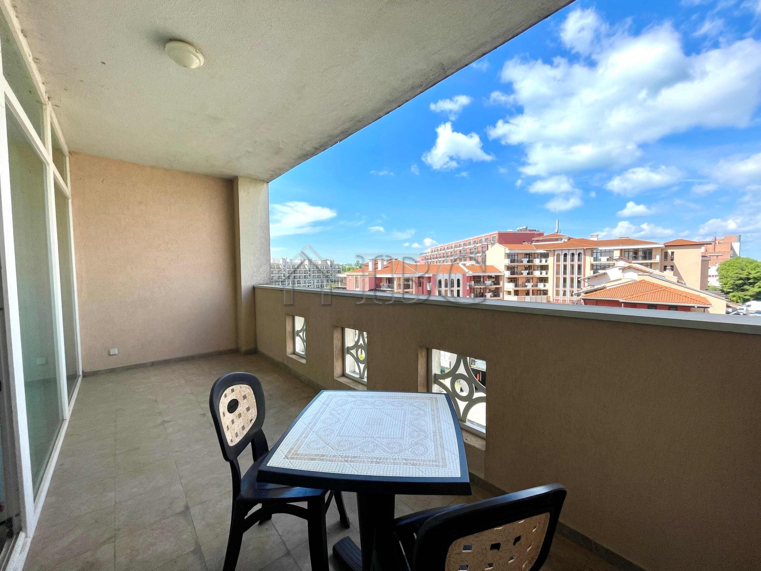 Spacious 1-Bedroom Apartment with Sea View Sunset Resort, Pomorie — photo 5 of 14