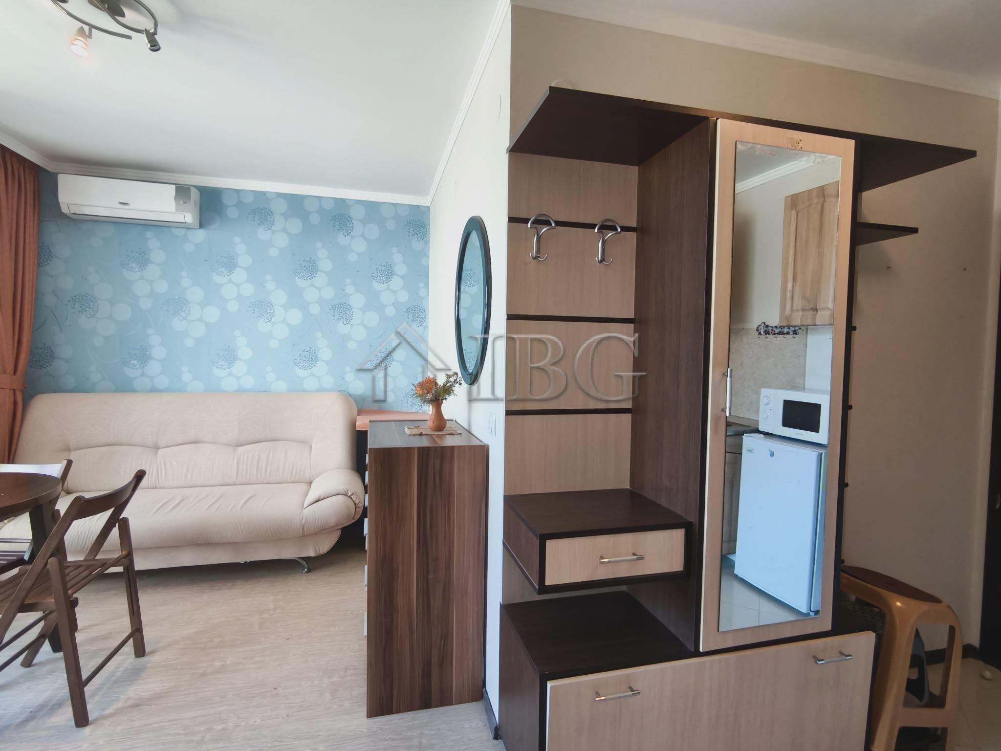 Furnished 1-Bedroom Apartment South Bay, Sveti Vlas — photo 7 of 14