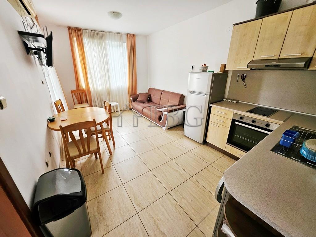 Reduced Price! Furnished 2-Bedroom Apartment with Pool View Sunny Day 3, Sunny Beach — photo 5 of 25