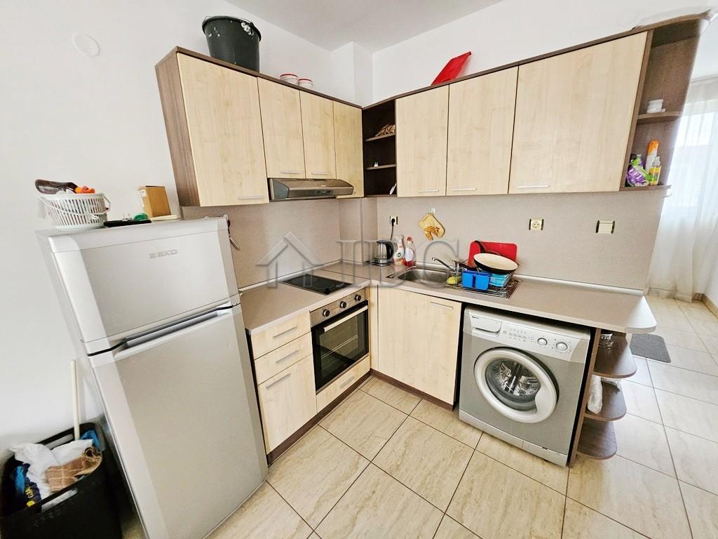 Reduced Price! Furnished 2-Bedroom Apartment with Pool View Sunny Day 3, Sunny Beach — photo 11 of 25