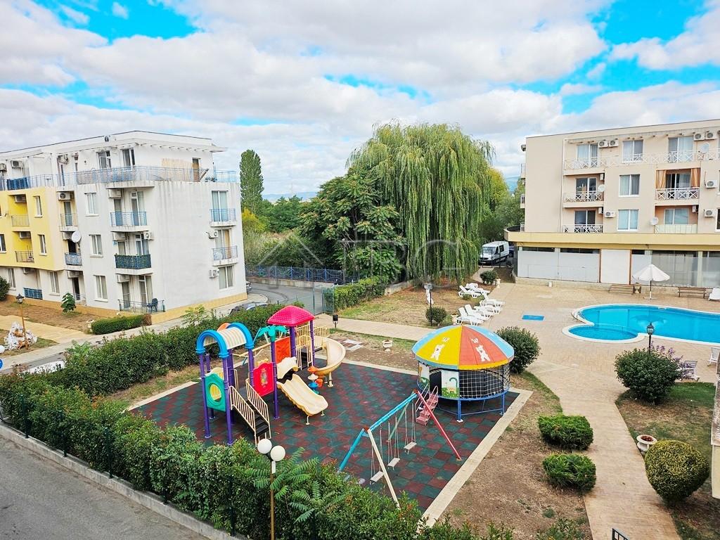 Reduced Price! Furnished 2-Bedroom Apartment with Pool View Sunny Day 3, Sunny Beach — main photo