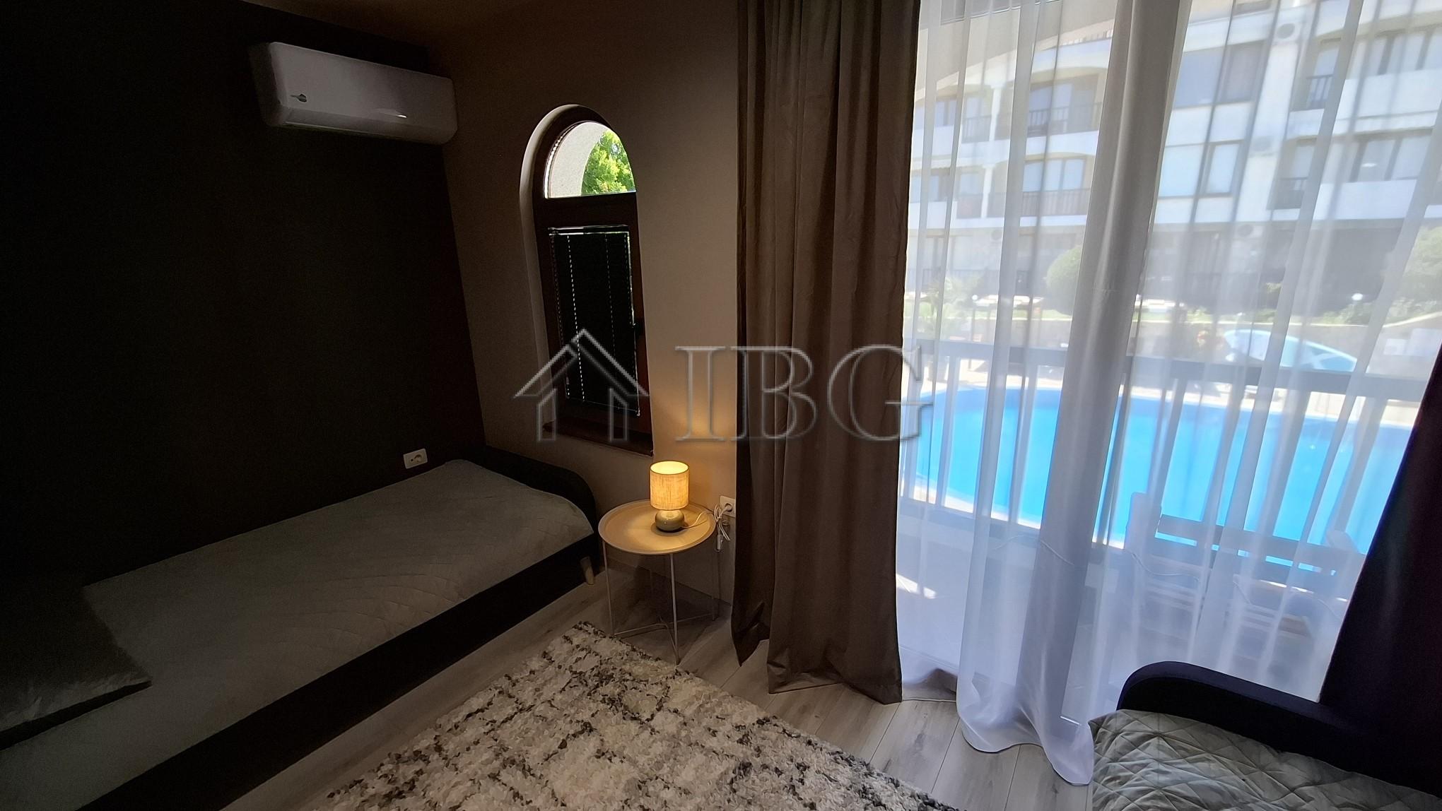 Luxury 3-Storey Townhouse with Sea View Sun Coast Resort, Sveti Vlas — photo 21 of 25
