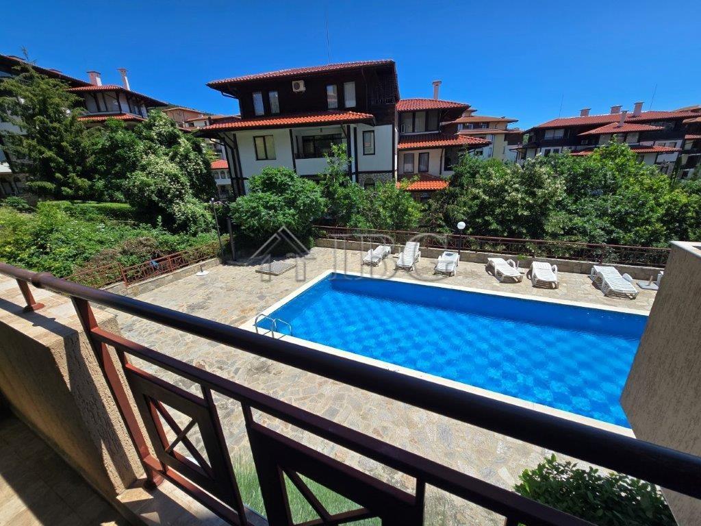 Urgent Sale! 1-Bedroom Apartment with Direct Pool Access in Sirena Complex, Sveti Vlas — Sveti Vlas