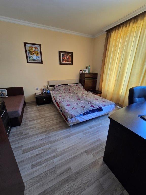 Urgent Sale! 1-Bedroom Apartment with Direct Pool Access in Sirena Complex, Sveti Vlas — photo 8 of 22