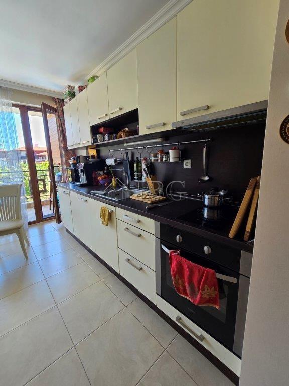 Urgent Sale! 1-Bedroom Apartment with Direct Pool Access in Sirena Complex, Sveti Vlas — photo 19 of 22