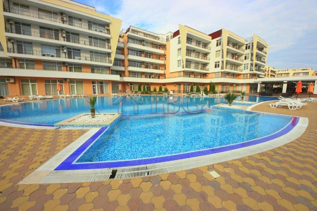 Furnished 1-Bedroom Apartment in Grand Kamelia, Sunny Beach — photo 16 of 24