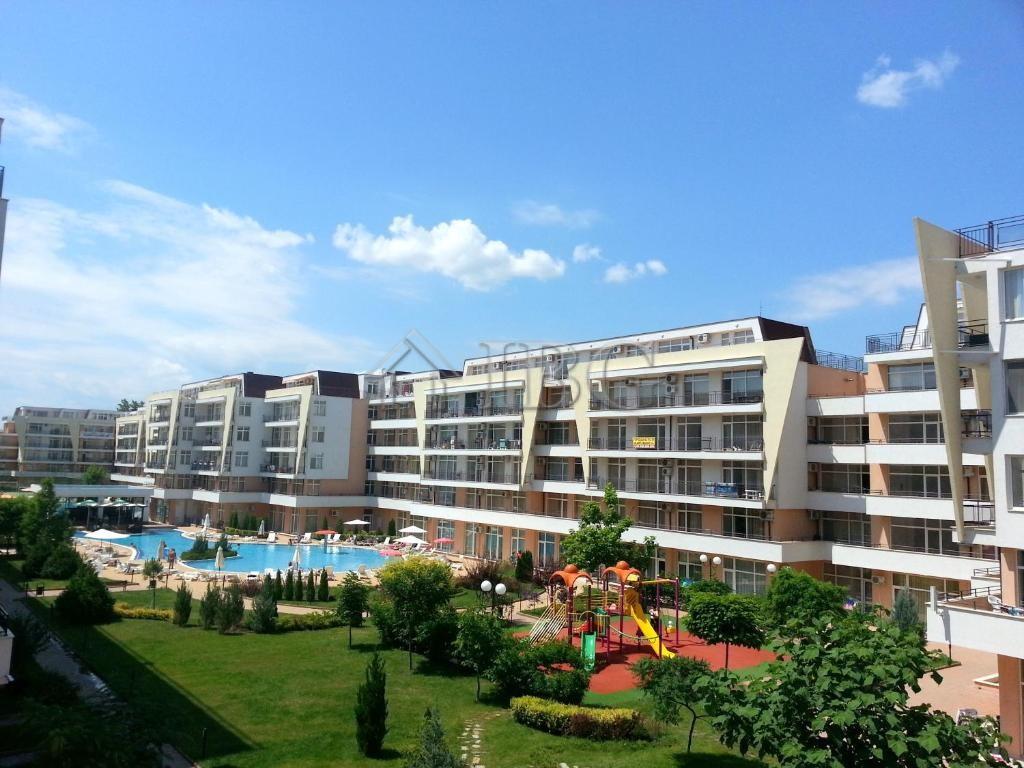 Furnished 1-Bedroom Apartment in Grand Kamelia, Sunny Beach — photo 18 of 24