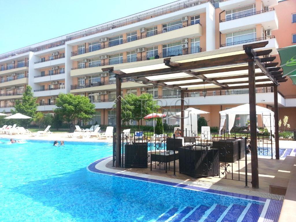 Furnished 1-Bedroom Apartment in Grand Kamelia, Sunny Beach — photo 19 of 24
