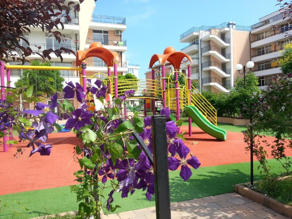 Furnished 1-Bedroom Apartment in Grand Kamelia, Sunny Beach — photo 20 of 24