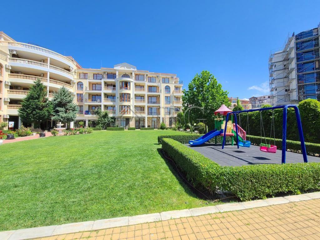 Sea View 1-Bedroom Apartment Royal Bay, Sveti Vlas — photo 11 of 14