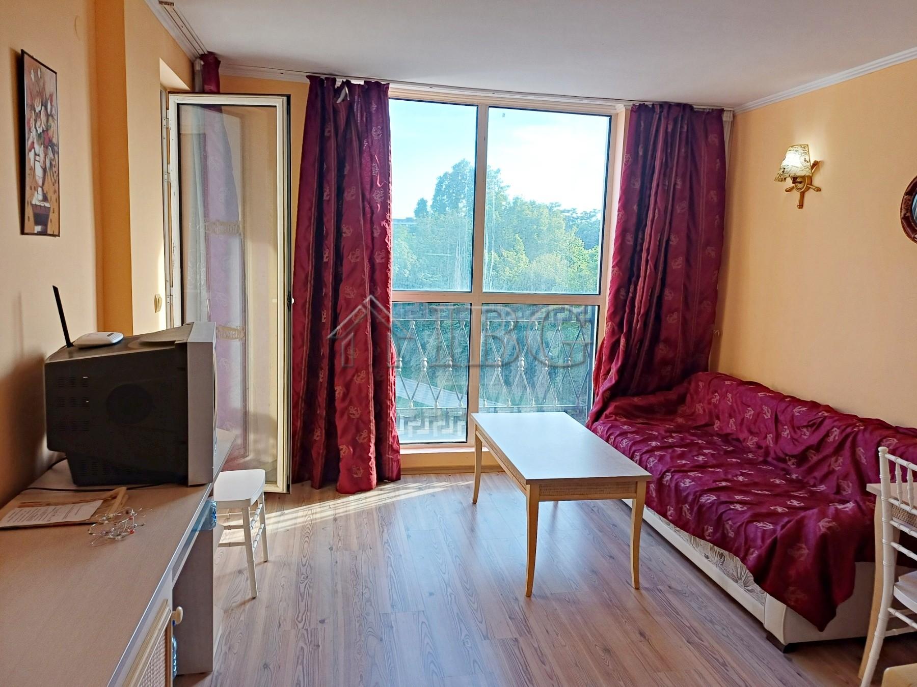 1-Bedroom Apartment Near the Beach Victoria Residence, Sunny Beach — photo 8 of 20