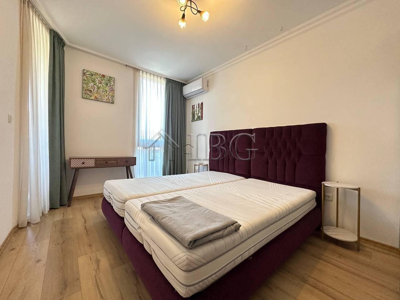 2-Bedroom Apartment with Sea View Admiral, Sveti Vlas — photo 16 of 25
