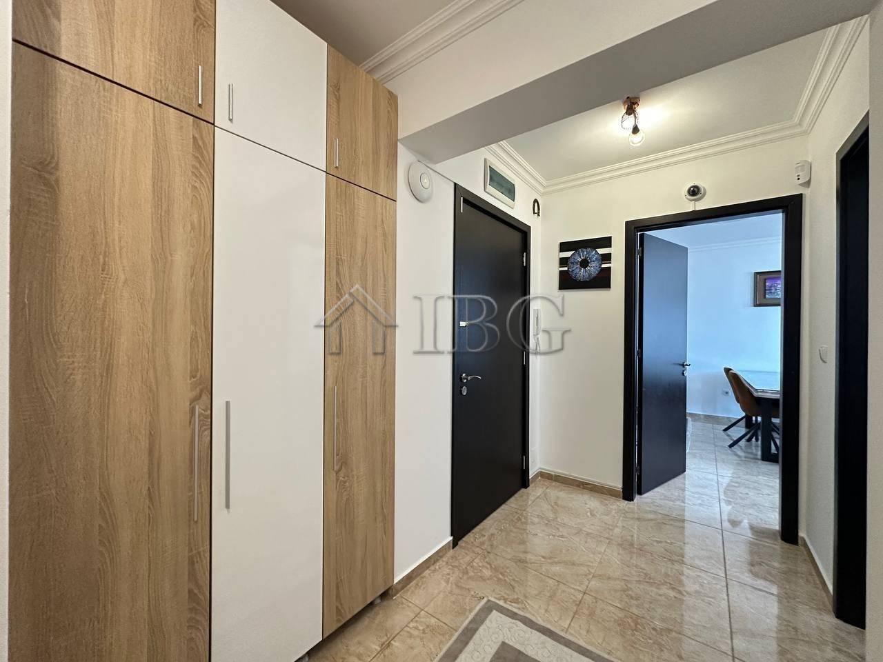2-Bedroom Apartment with Sea View Admiral, Sveti Vlas — photo 17 of 25