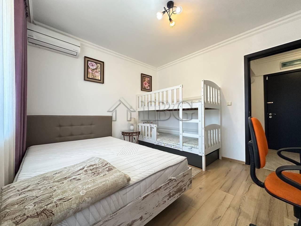 2-Bedroom Apartment with Sea View Admiral, Sveti Vlas — photo 20 of 25