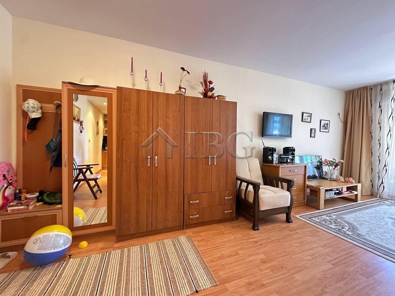 Spacious 1-Bedroom Apartment Garden of Eden, Sveti Vlas — photo 9 of 18
