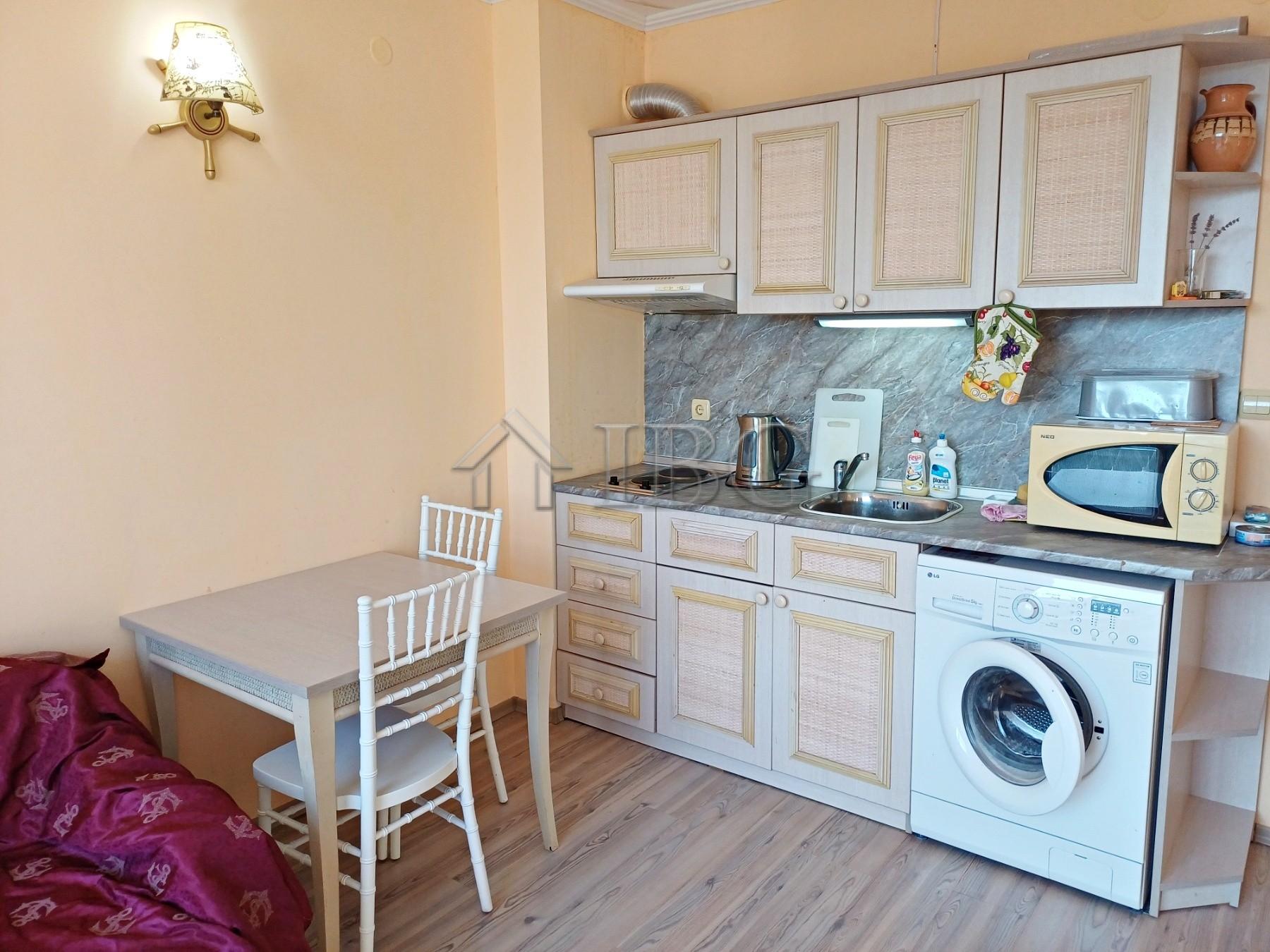 1-Bedroom Apartment Near the Beach Victoria Residence, Sunny Beach — photo 9 of 20