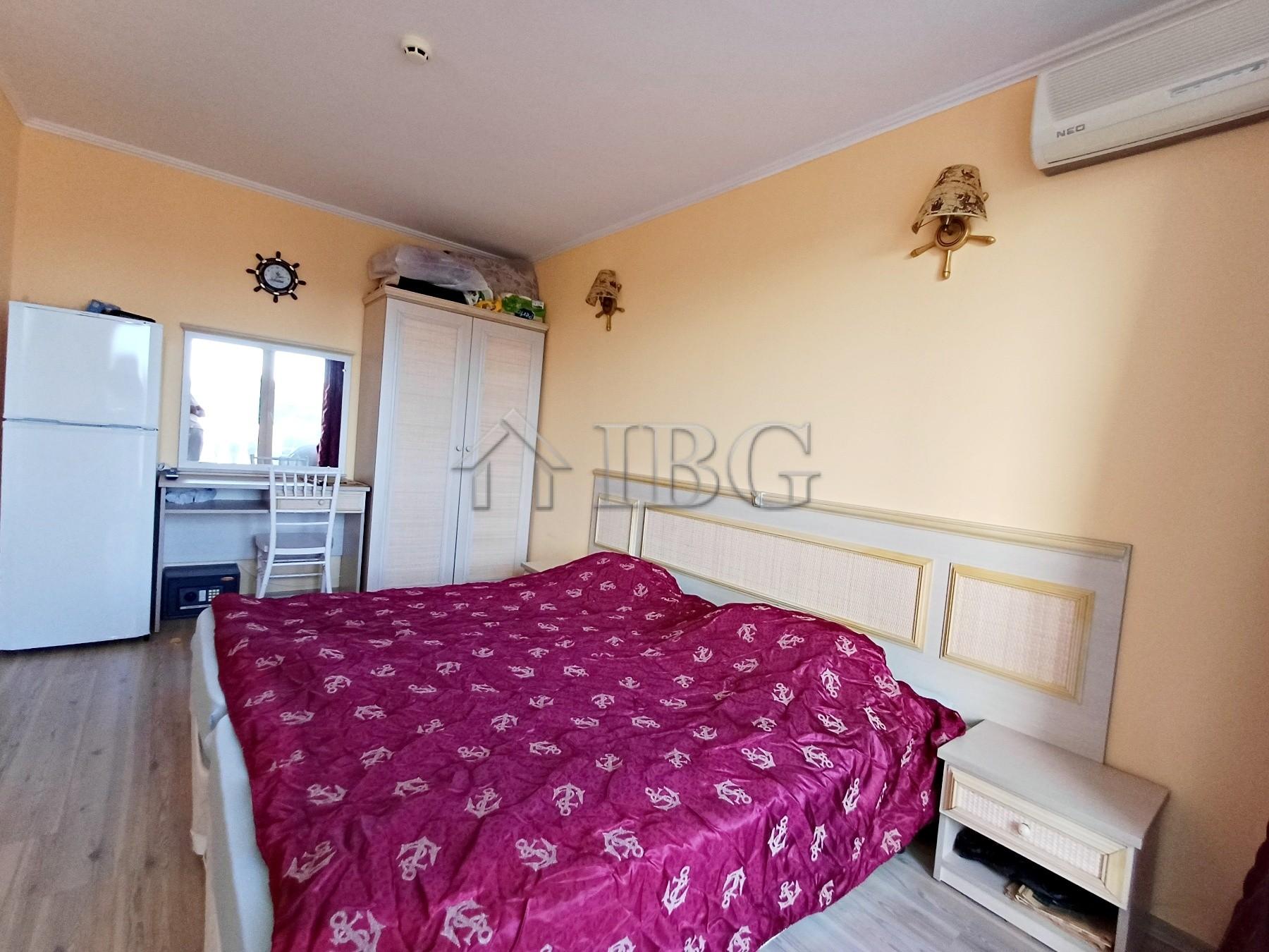 1-Bedroom Apartment Near the Beach Victoria Residence, Sunny Beach — photo 13 of 20