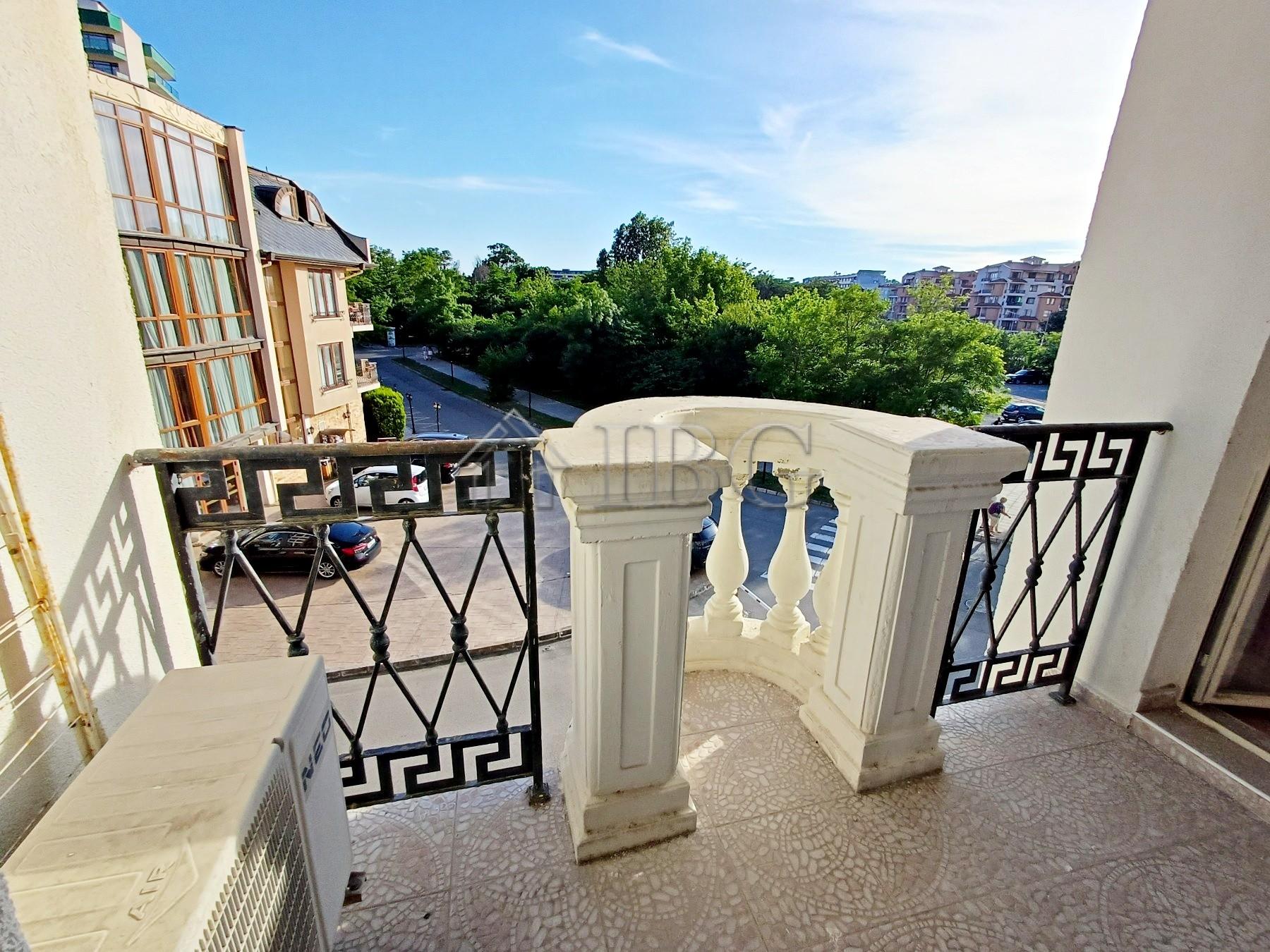 1-Bedroom Apartment Near the Beach Victoria Residence, Sunny Beach — photo 4