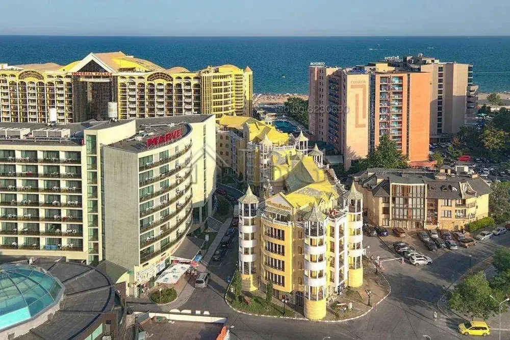 1-Bedroom Apartment Near the Beach Victoria Residence, Sunny Beach — main photo