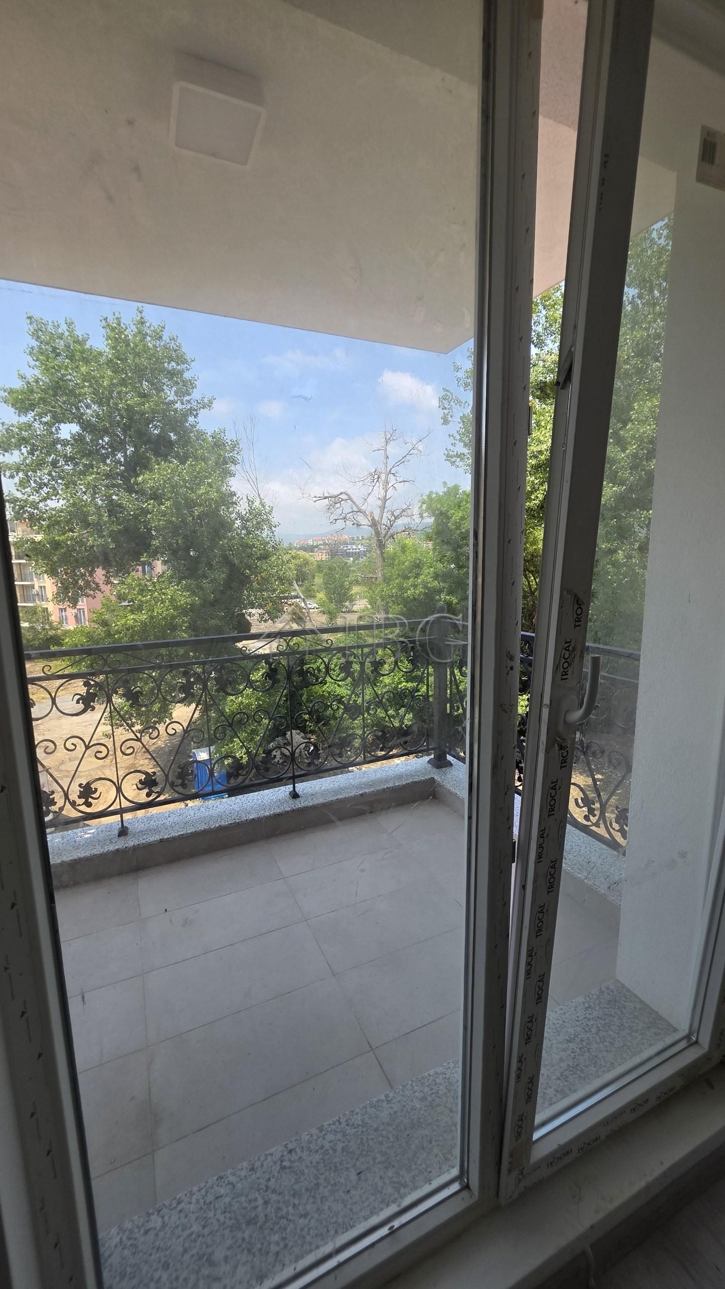 New Studio with Balcony La Mer Silver Residence-1, Sunny Beach — photo 4 of 24