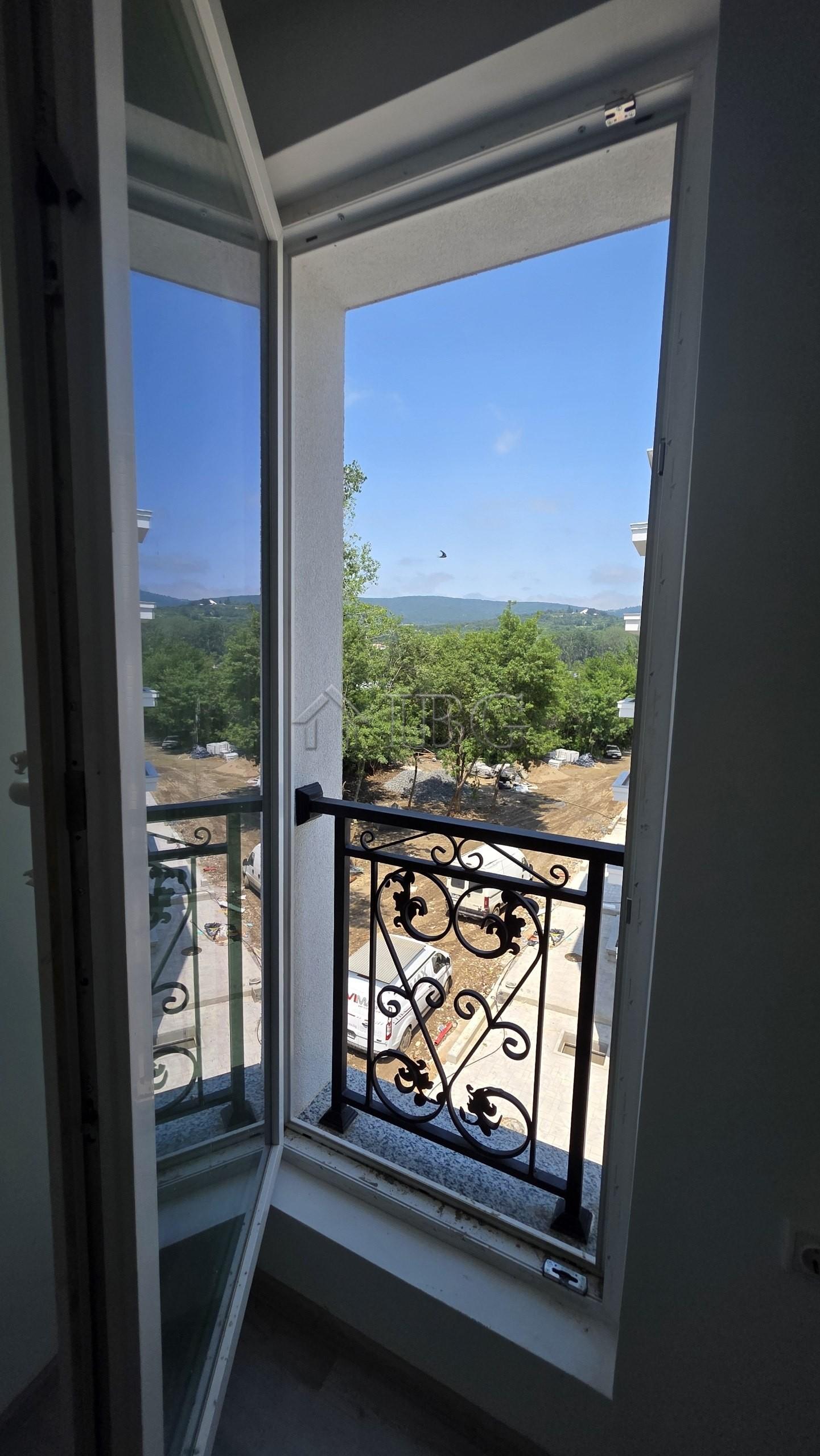 New Studio with Balcony La Mer Silver Residence-1, Sunny Beach — photo 7 of 24