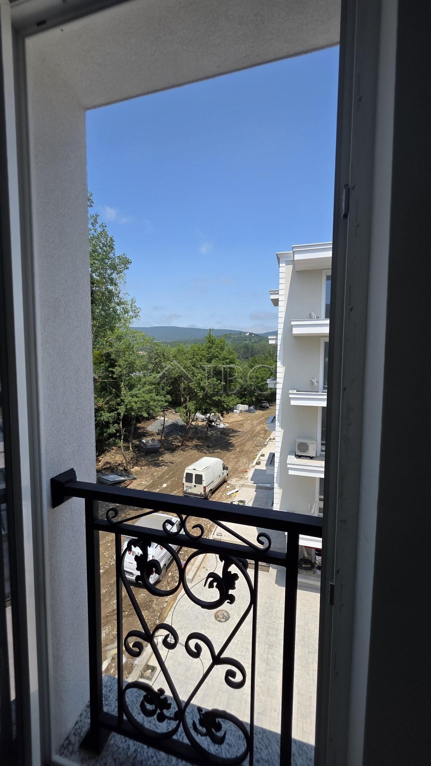 New Studio with Balcony La Mer Silver Residence-1, Sunny Beach — photo 8 of 24