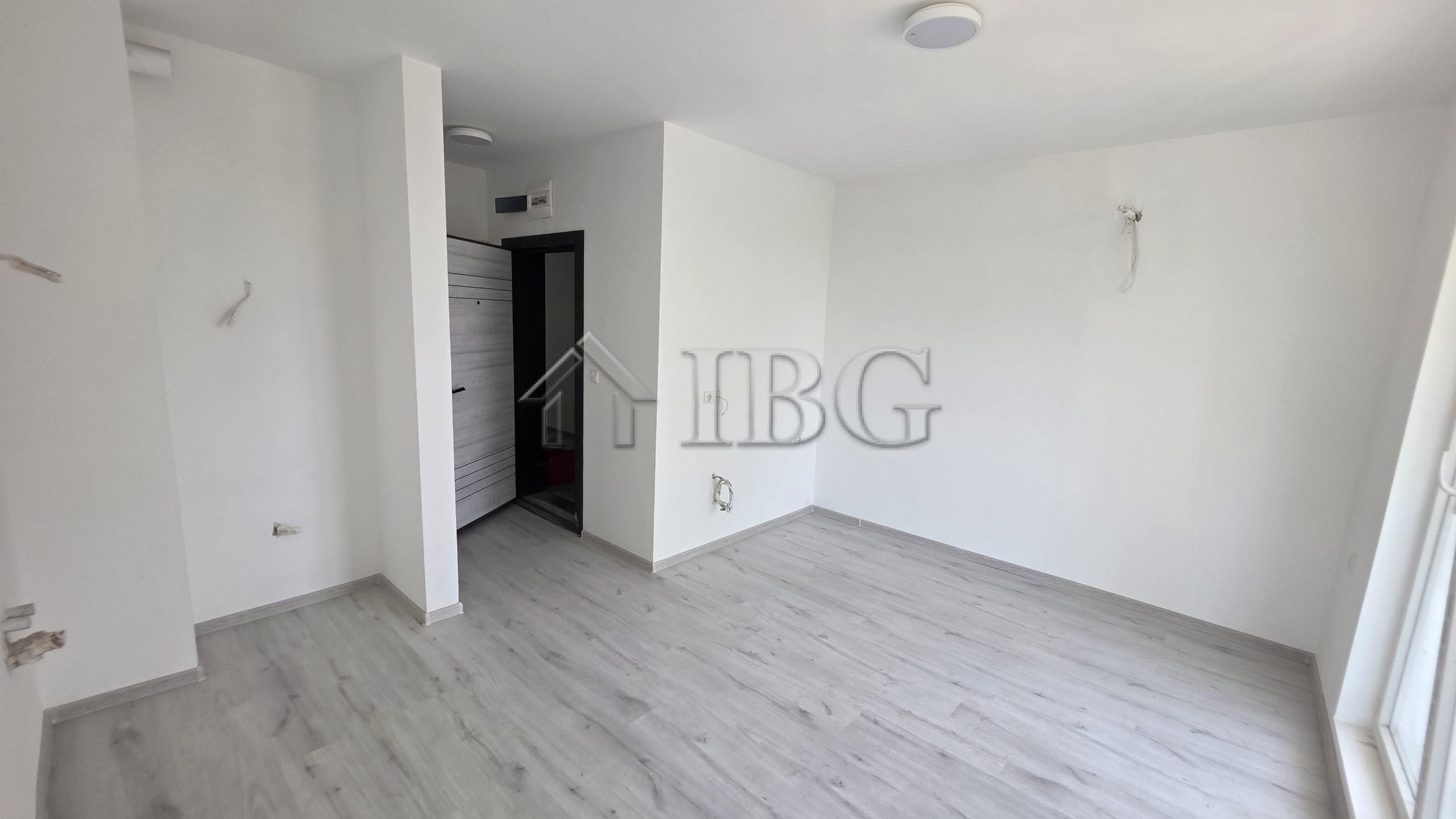 New Studio with Balcony La Mer Silver Residence-1, Sunny Beach — photo 15 of 24