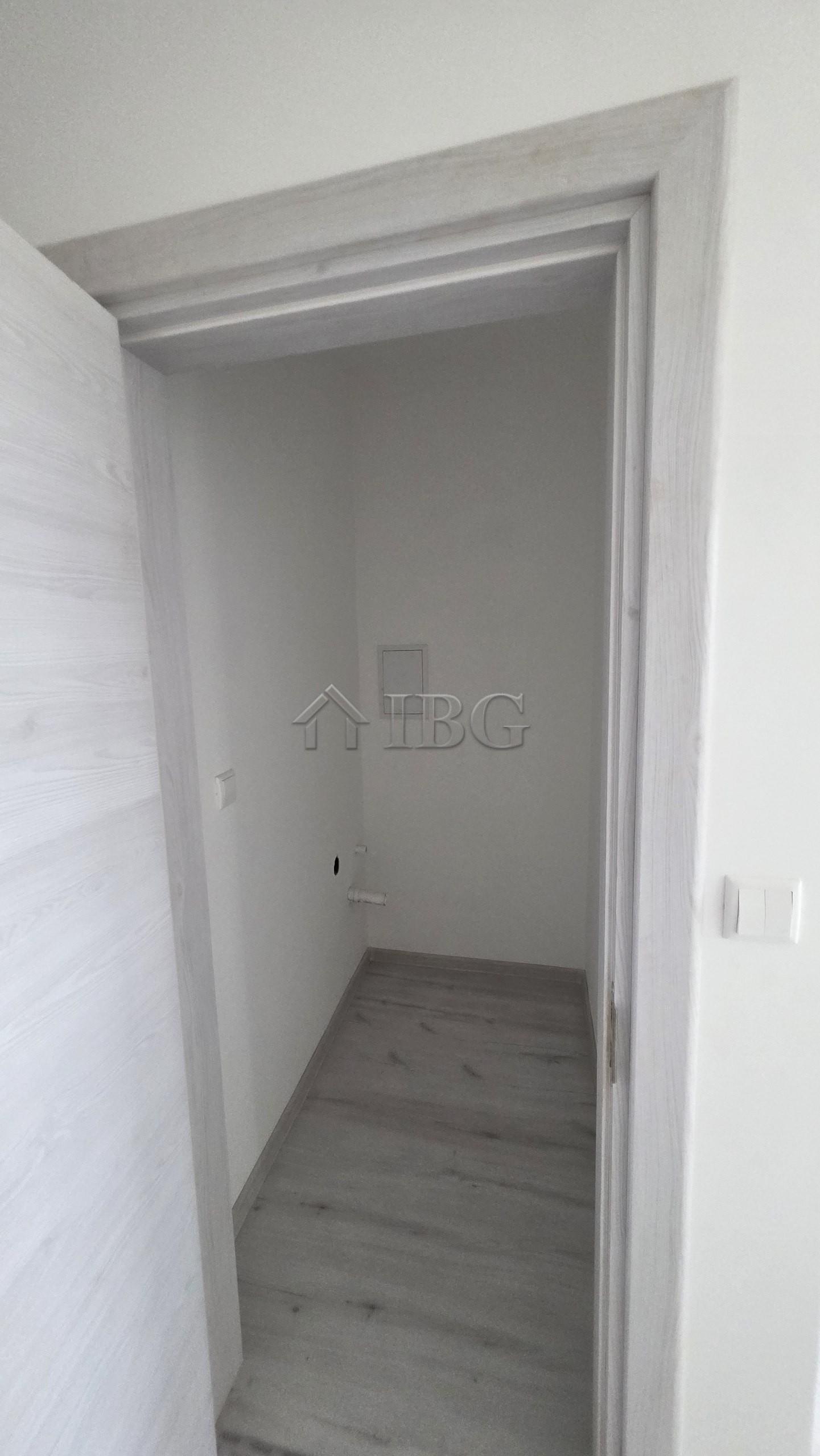 Studio Apartment in La Mer Silver Residence-1, Sunny Beach — photo 8 of 23
