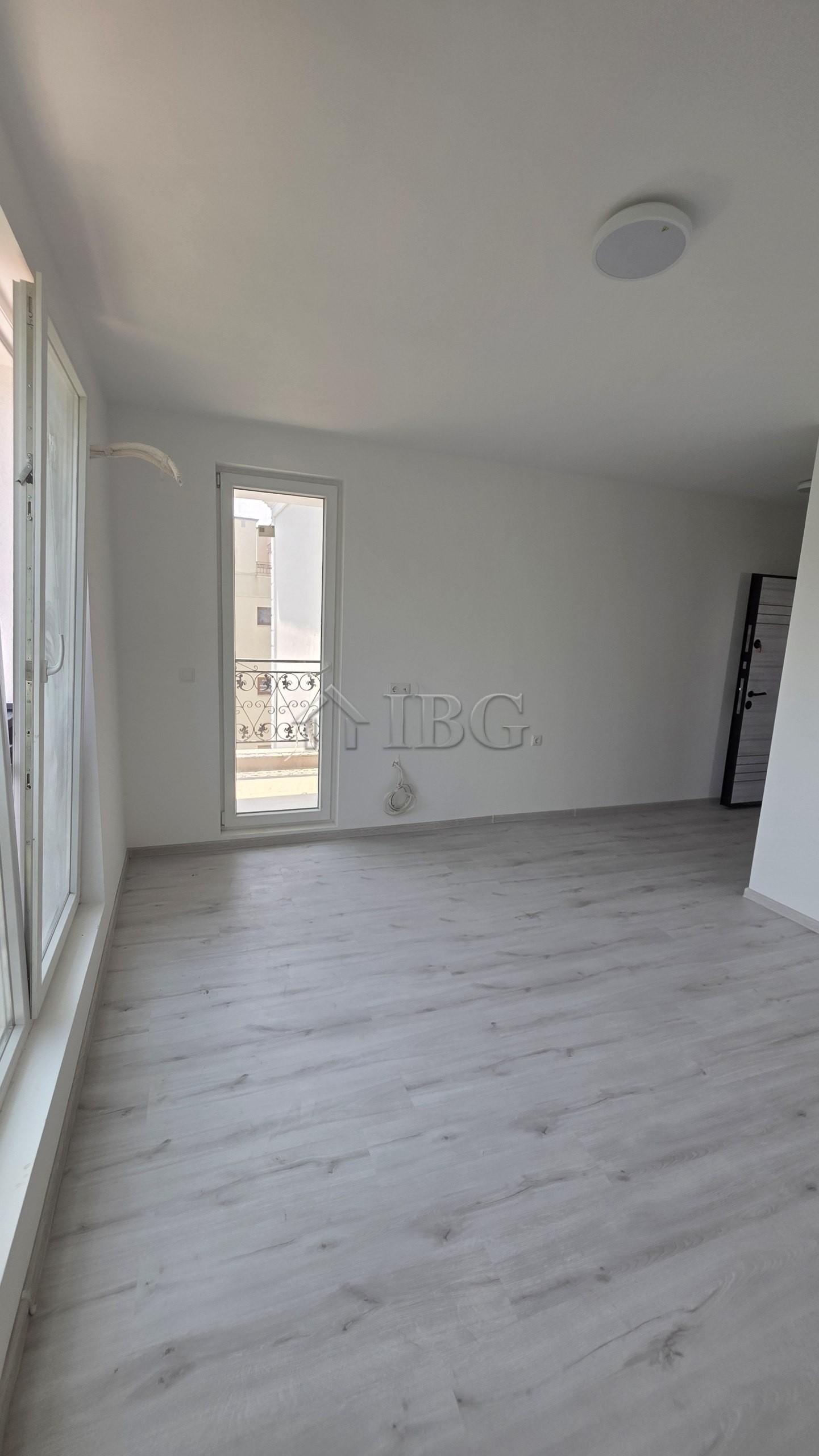 Studio Apartment in La Mer Silver Residence-1, Sunny Beach — photo 14 of 23