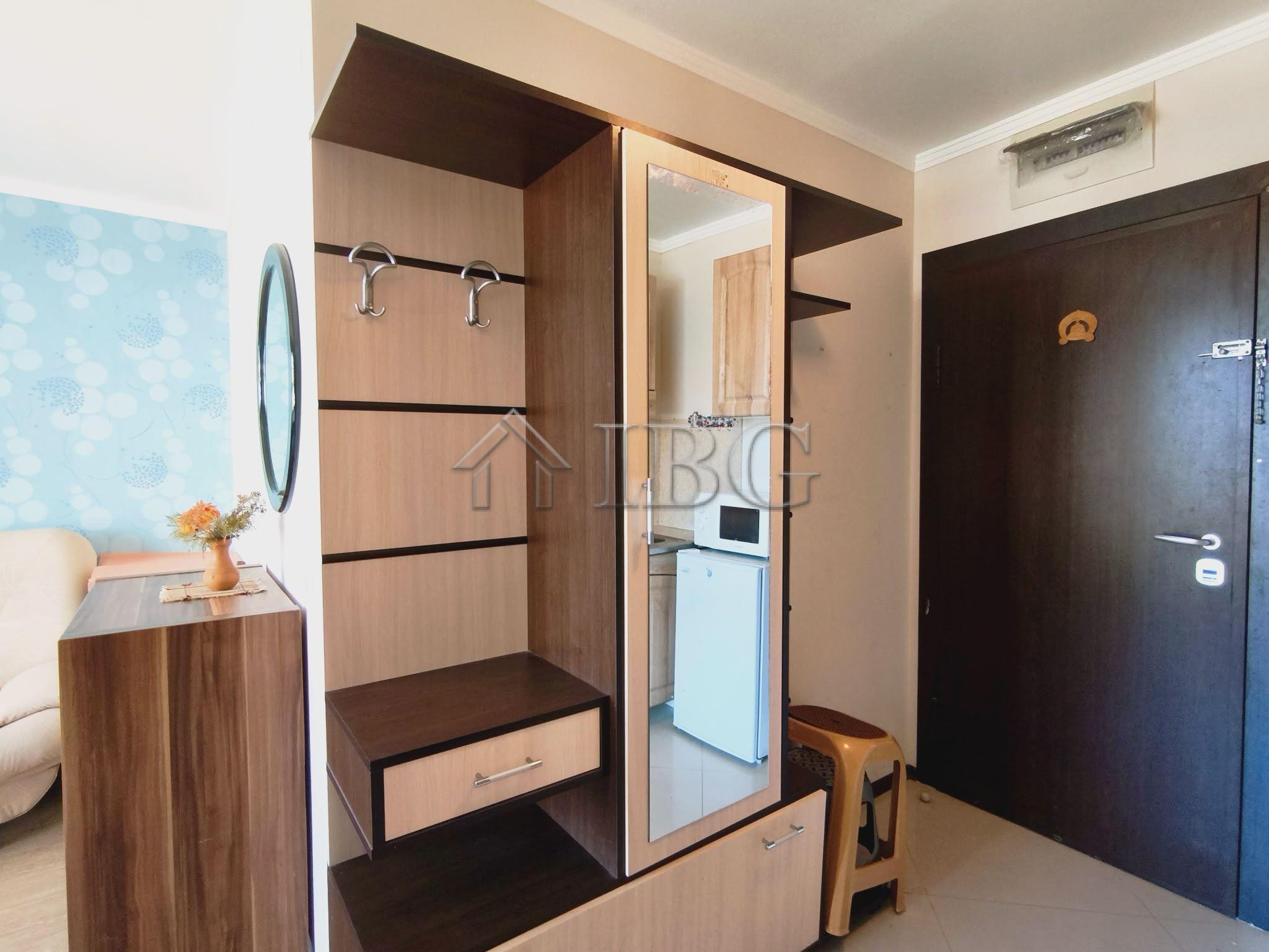 Furnished 1-Bedroom Apartment South Bay, Sveti Vlas — photo 10 of 14