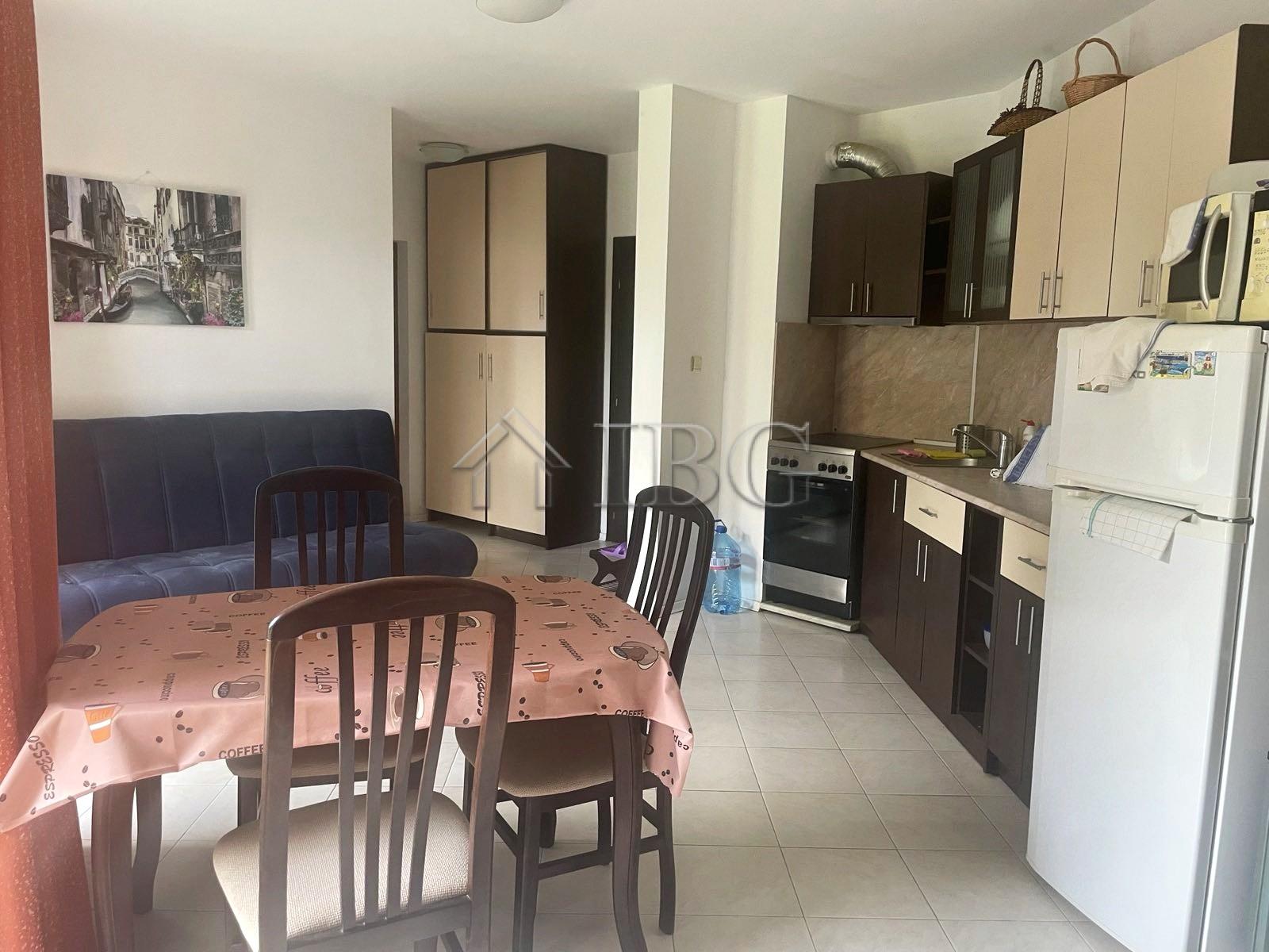 1-Bedroom Apartment with Pool View Triumph Complex, Sveti Vlas — photo 10 of 25
