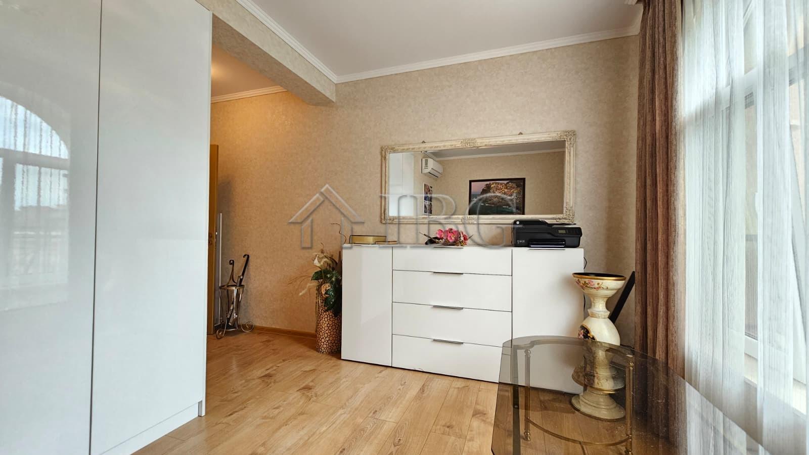 Luxury Penthouse with Huge Private Terrace & Sauna Aphrodite Park, Sunny Beach — photo 24 of 25