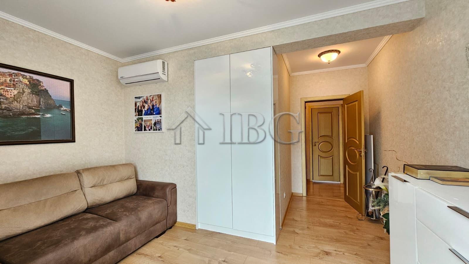 Luxury Penthouse with Huge Private Terrace & Sauna Aphrodite Park, Sunny Beach — photo 25 of 25
