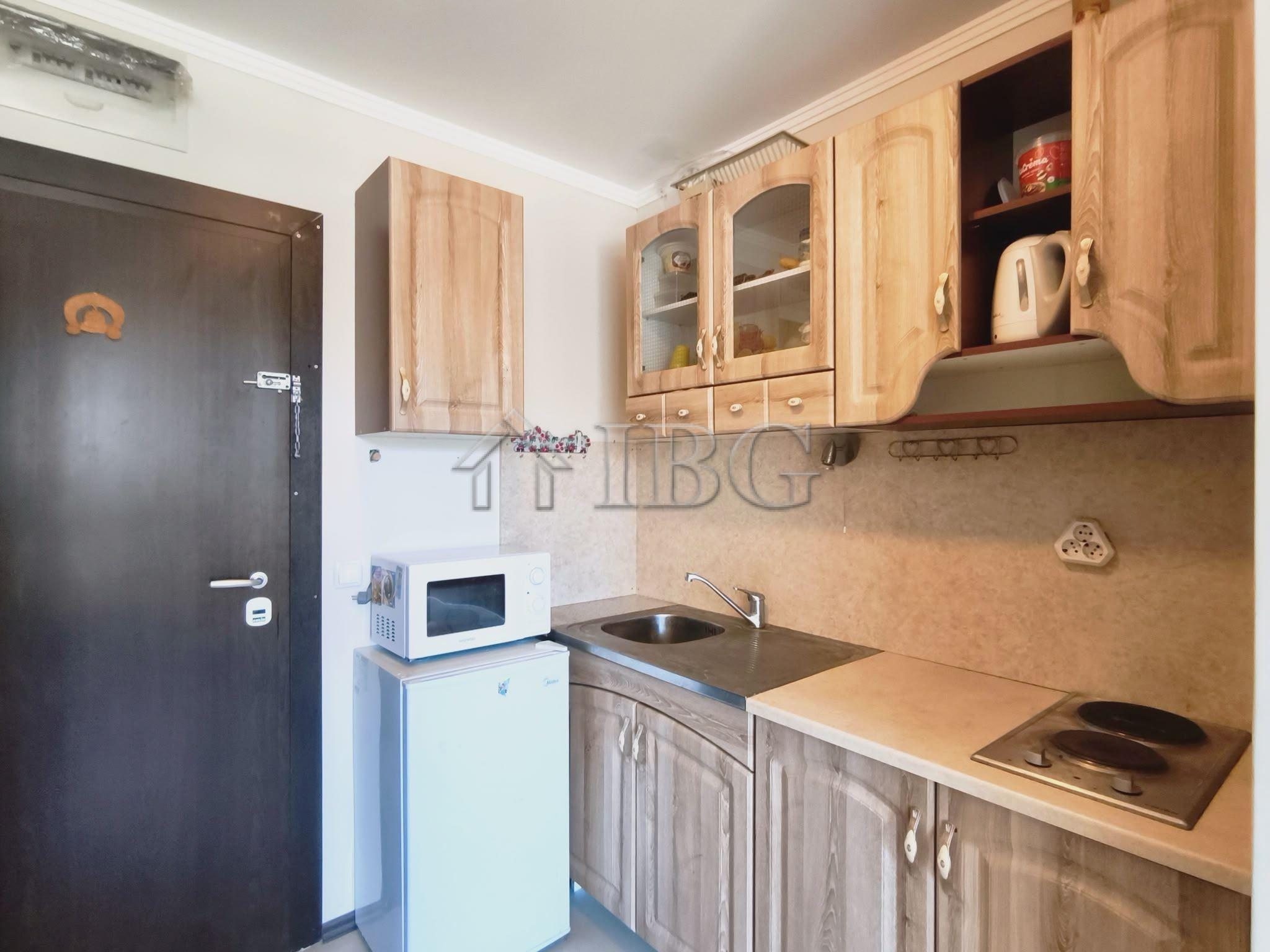 Furnished 1-Bedroom Apartment South Bay, Sveti Vlas — photo 6 of 14