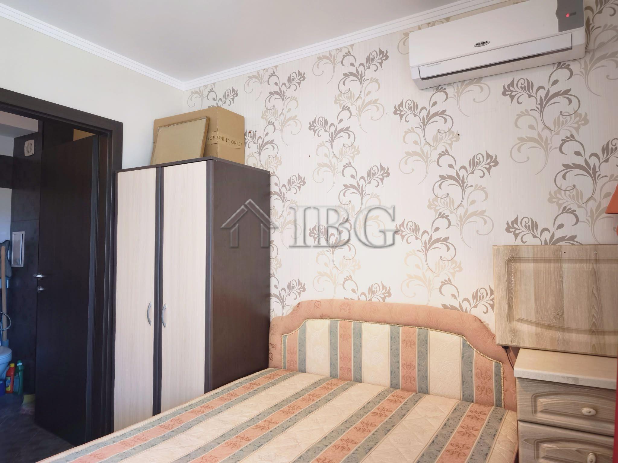 Furnished 1-Bedroom Apartment South Bay, Sveti Vlas — photo 11 of 14