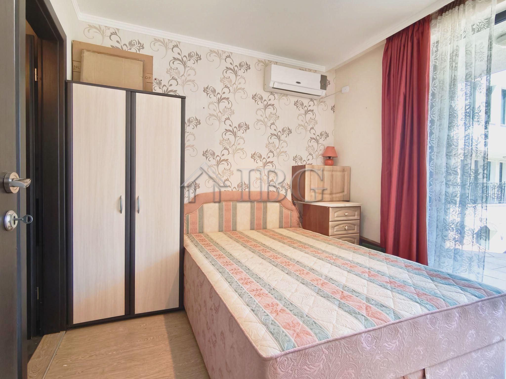 Furnished 1-Bedroom Apartment South Bay, Sveti Vlas — photo 12 of 14