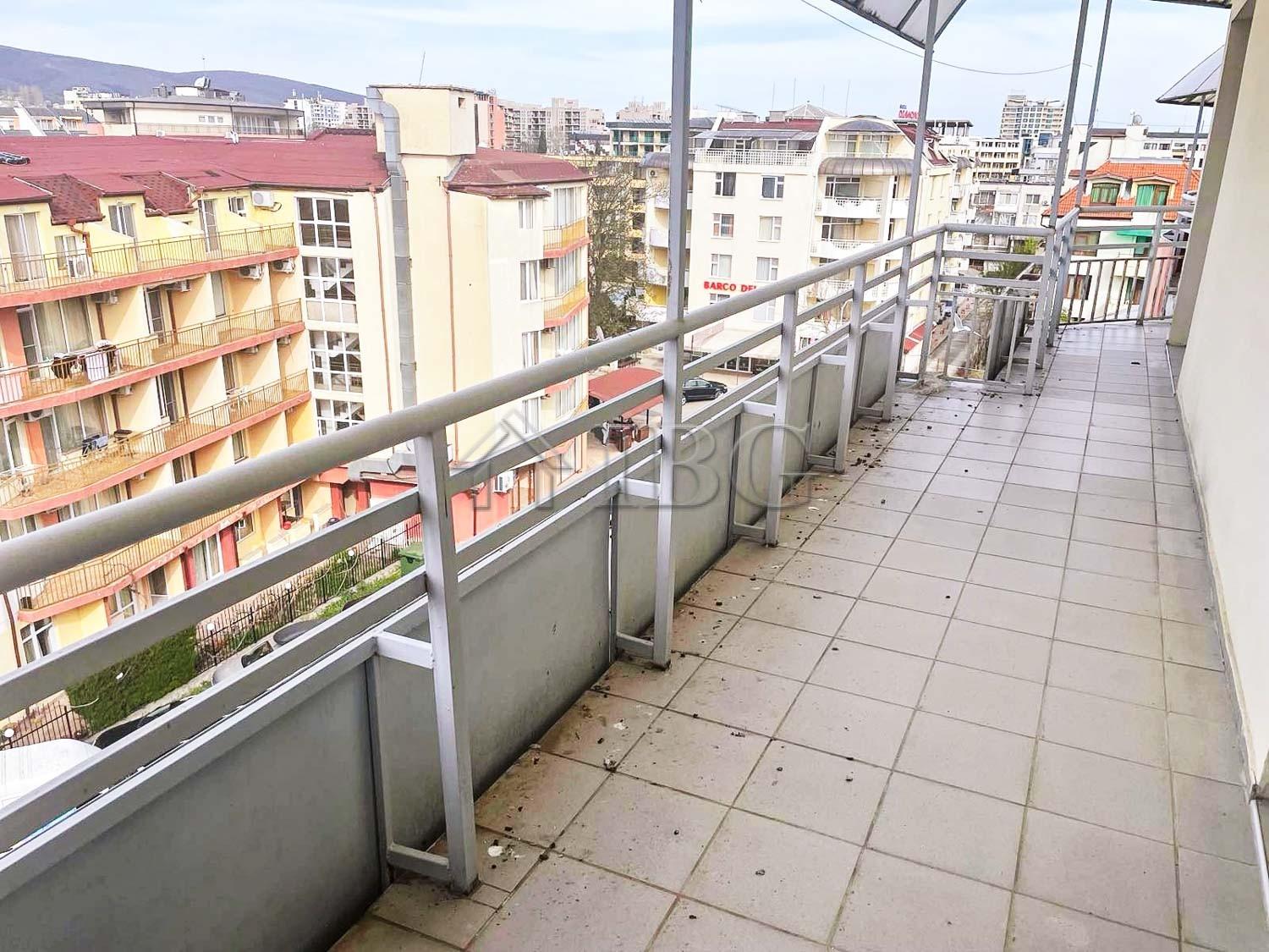 Spacious 2-Bedroom Apartment with 2 Bathrooms Central Plaza, Sunny Beach — photo 14 of 16