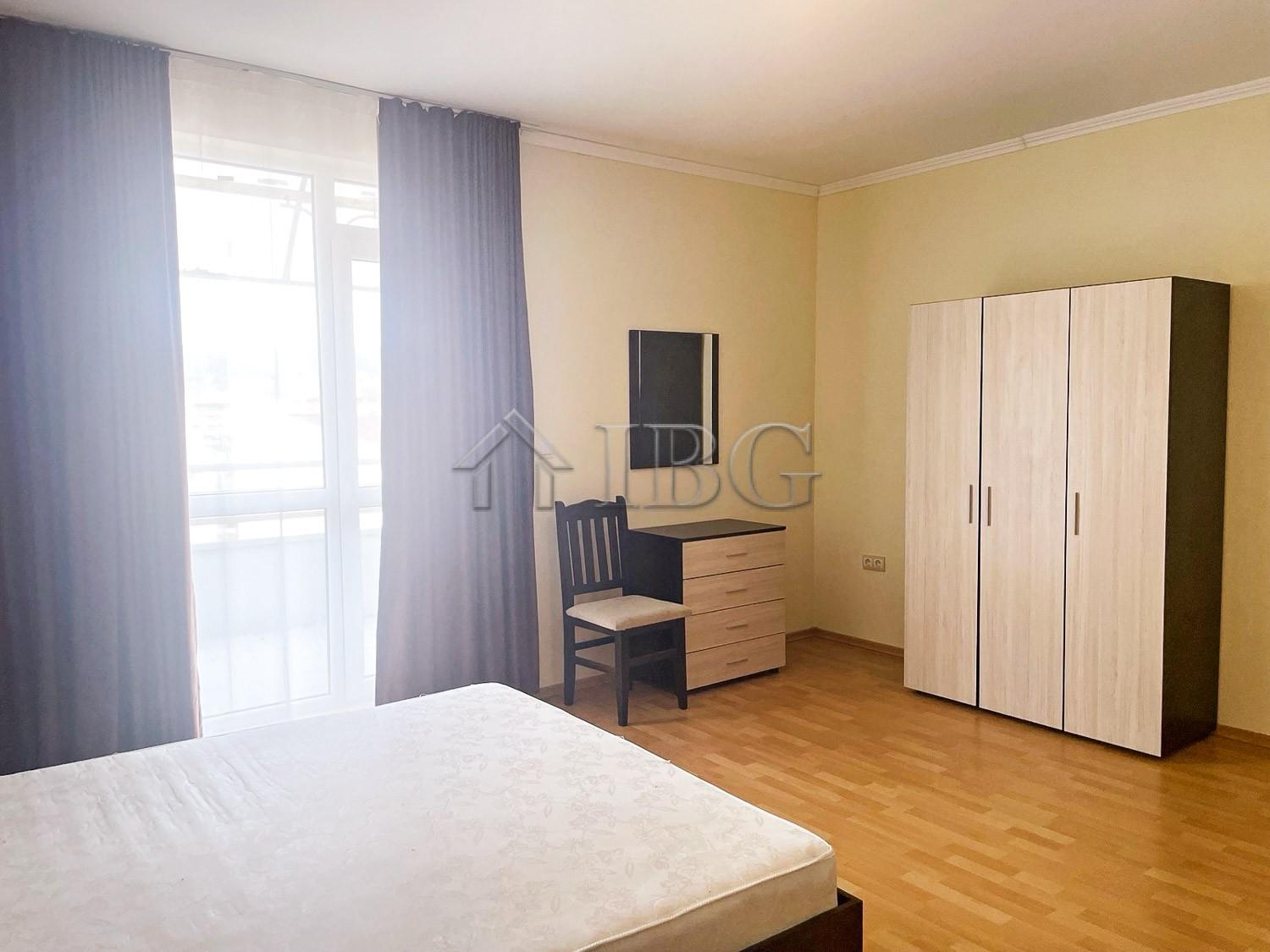 Spacious 2-Bedroom Apartment with 2 Bathrooms Central Plaza, Sunny Beach — photo 9 of 16